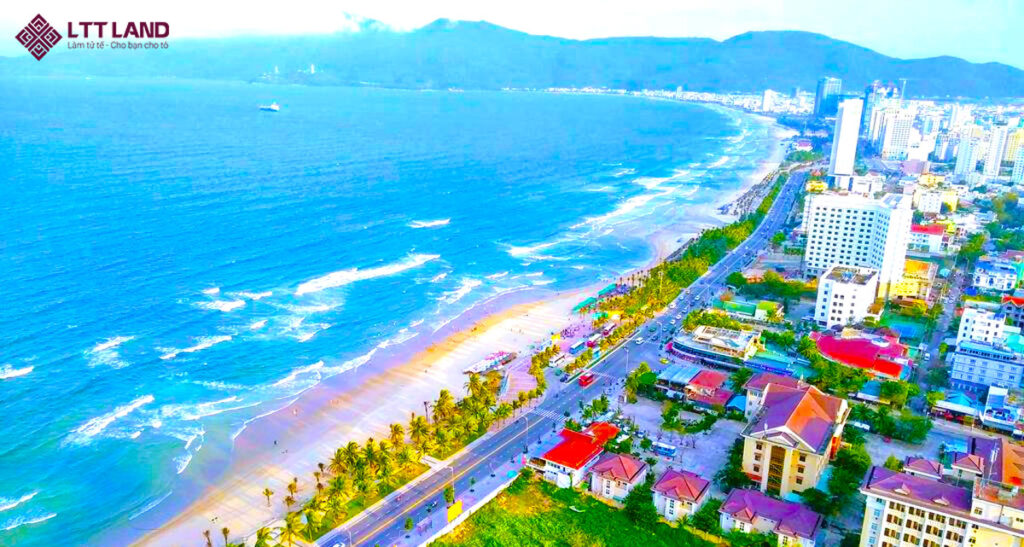 Bãi biển Mỹ Khê Đà Nẵng - một trong những bài biển đẹp nhất hành tinh