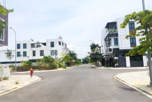 BÁN LÔ 90M2 KHU V5 FPT CITY ĐÀ NẴNG