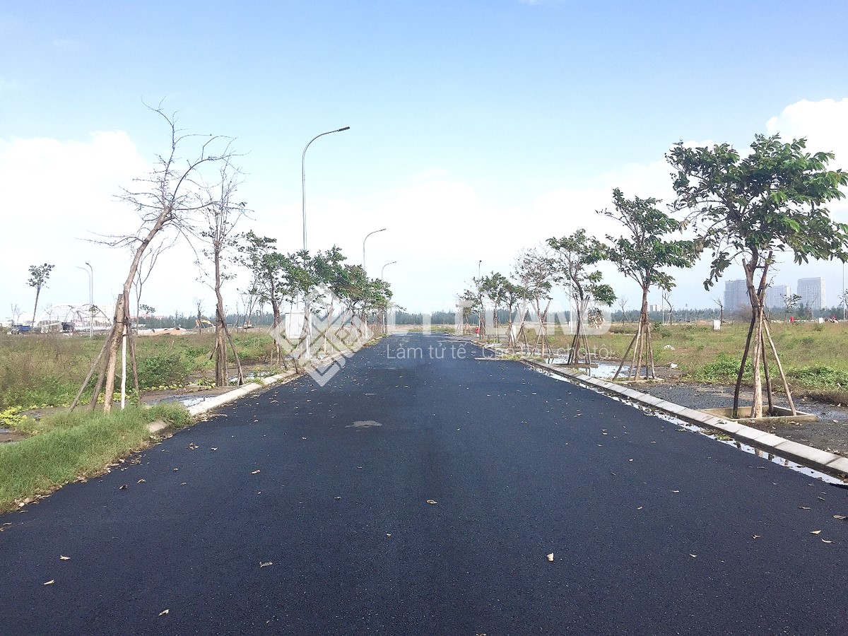 Bán đất nền 90m2 hướng bắc FPT Đà Nẵng gần đường lớn .